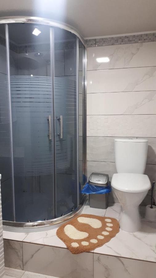 Окремі Номери В Гостьовому Будинку Типу Guest House 克洛佩夫尼茨基 外观 照片