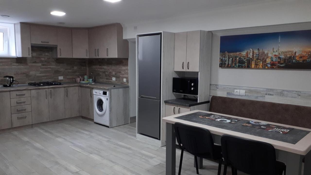 Окремі Номери В Гостьовому Будинку Типу Guest House 克洛佩夫尼茨基 外观 照片