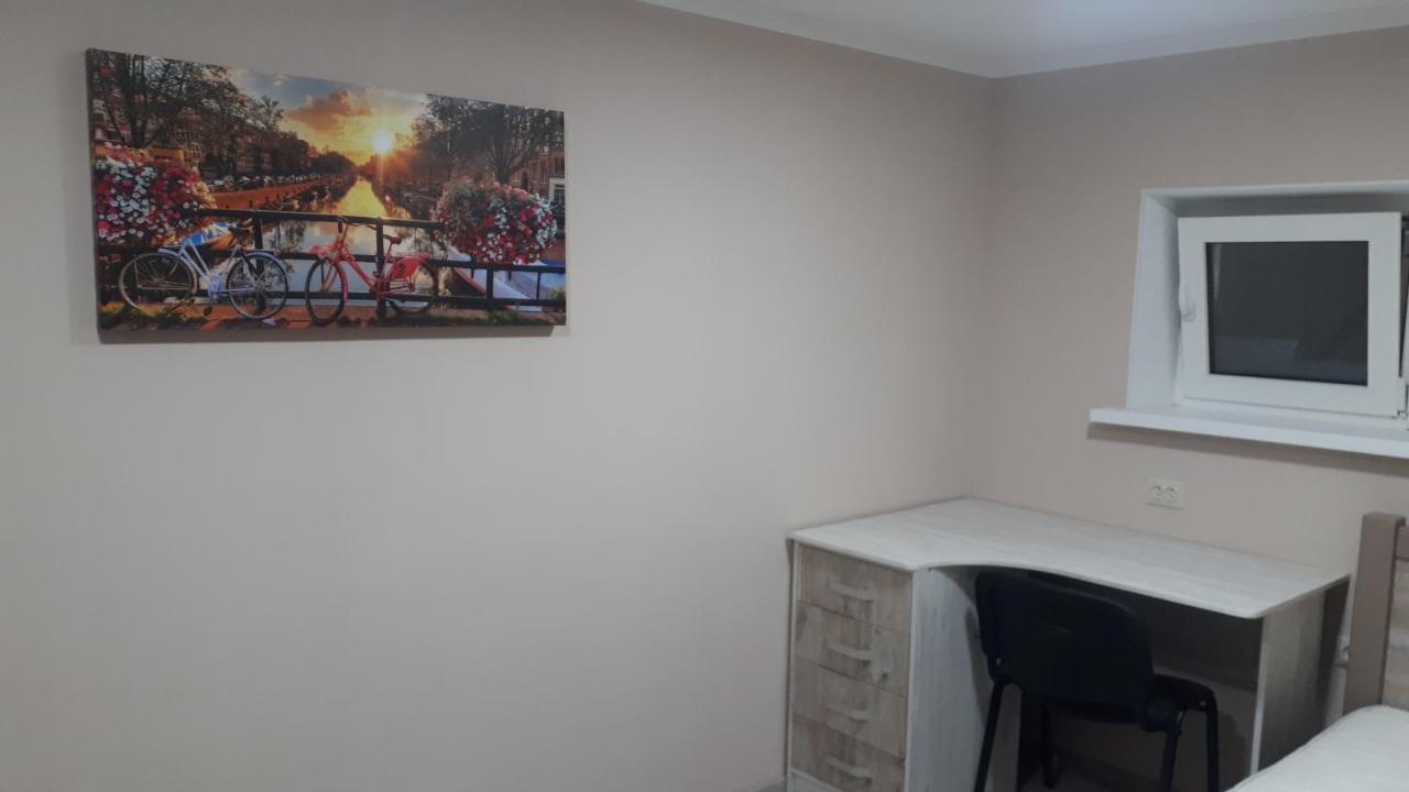 Окремі Номери В Гостьовому Будинку Типу Guest House 克洛佩夫尼茨基 外观 照片