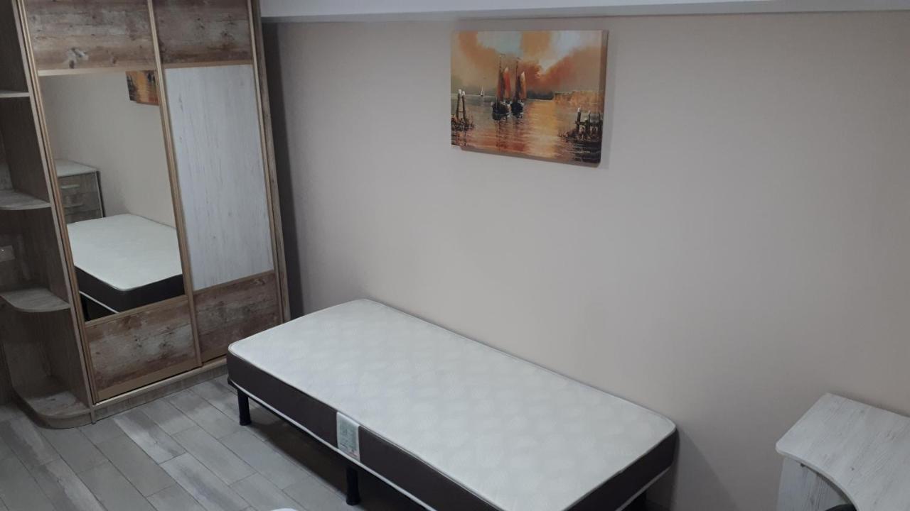 Окремі Номери В Гостьовому Будинку Типу Guest House 克洛佩夫尼茨基 外观 照片